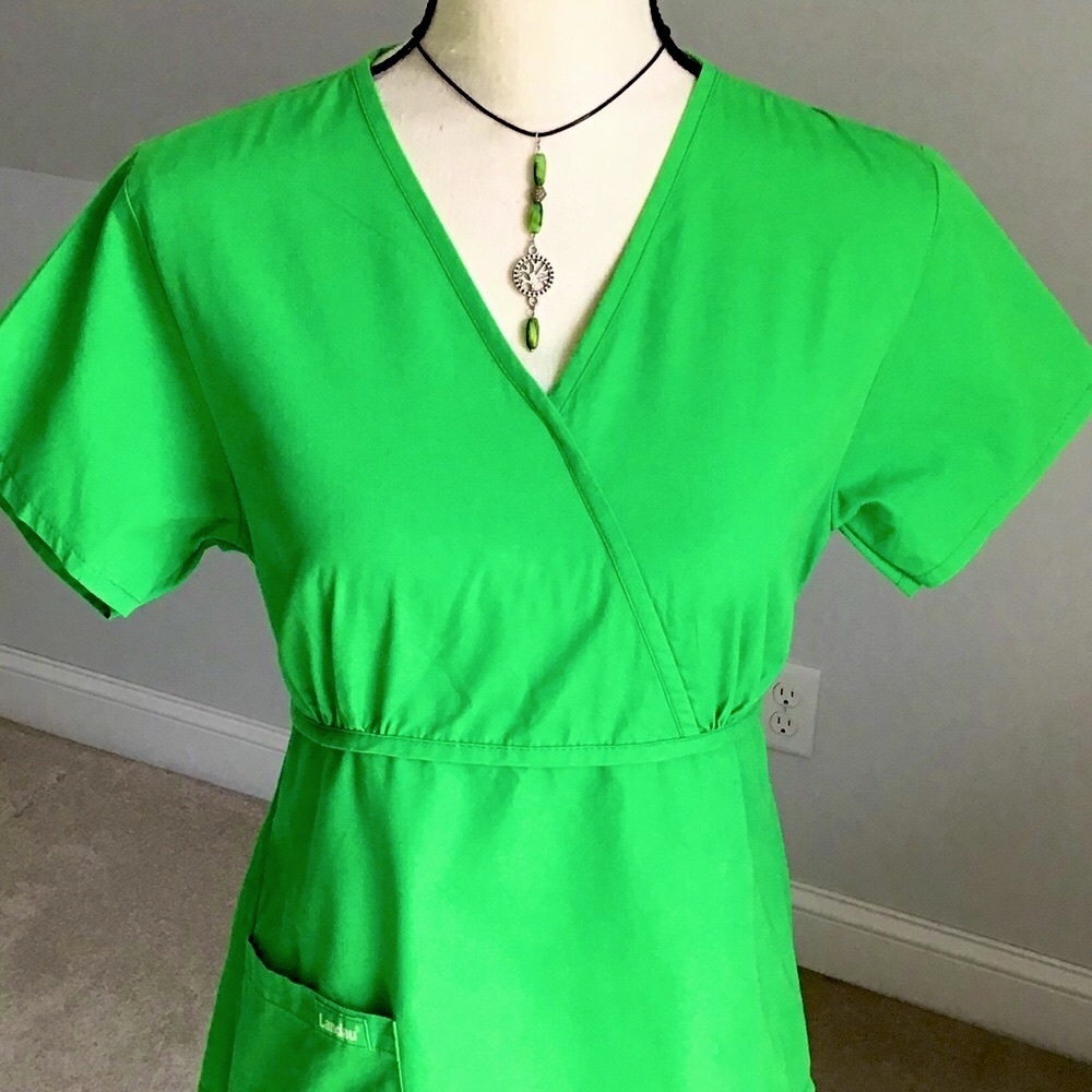 Landau Green Crossover Scrub Top Size Small